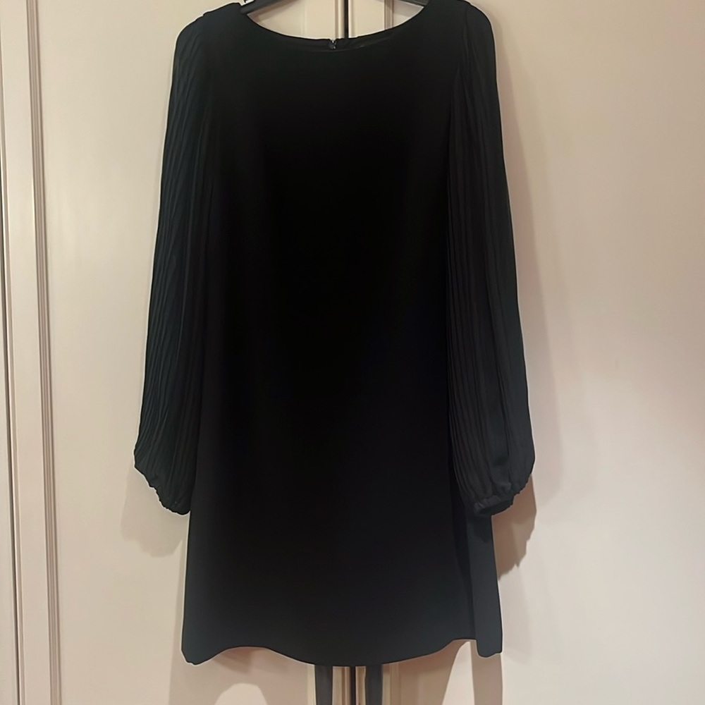 White House Black Market black dress size 4